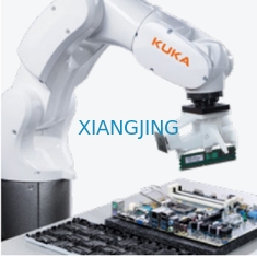 6軸線はロボットを扱うためにKUKA Agilus KR 4のR600ロボット腕を使用した
