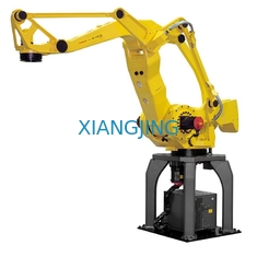 Fanucは4つの軸線のロボティック腕パレット機械とのPalletizerのために工業用ロボットを使用した