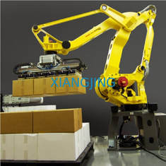 Fanucは4つの軸線のロボティック腕パレット機械とのPalletizerのために工業用ロボットを使用した