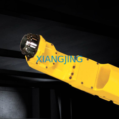 使用された産業自動腕のロボット溶接装置Fanuc M710