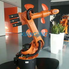 120kgペイロード6の軸線はKR 120 R3200 PAを溶接するためにKukaのロボットを使用した