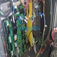 R-2000iC/210F FanucはキャビネットとR-30iBの工業用ロボットを教える吊り下げ式を使用した