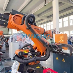 KR20 R1810はKRC4コントローラーが付いているKukaのロボットを使用し、Pendent教える