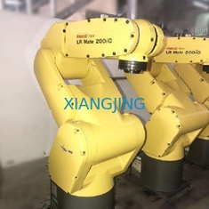 M-10iDの溶接機はコントローラー自動Mig MagとR-30iBのFanucのロボットを使用した