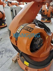 秒針5の軸線のロボット腕KUKA KR 300-2 PA