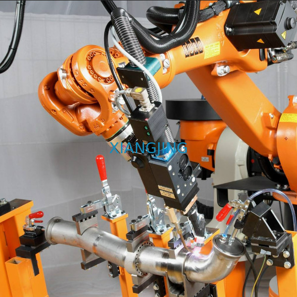 120kgペイロード6の軸線はKR 120 R3200 PAを溶接するためにKukaのロボットを使用した